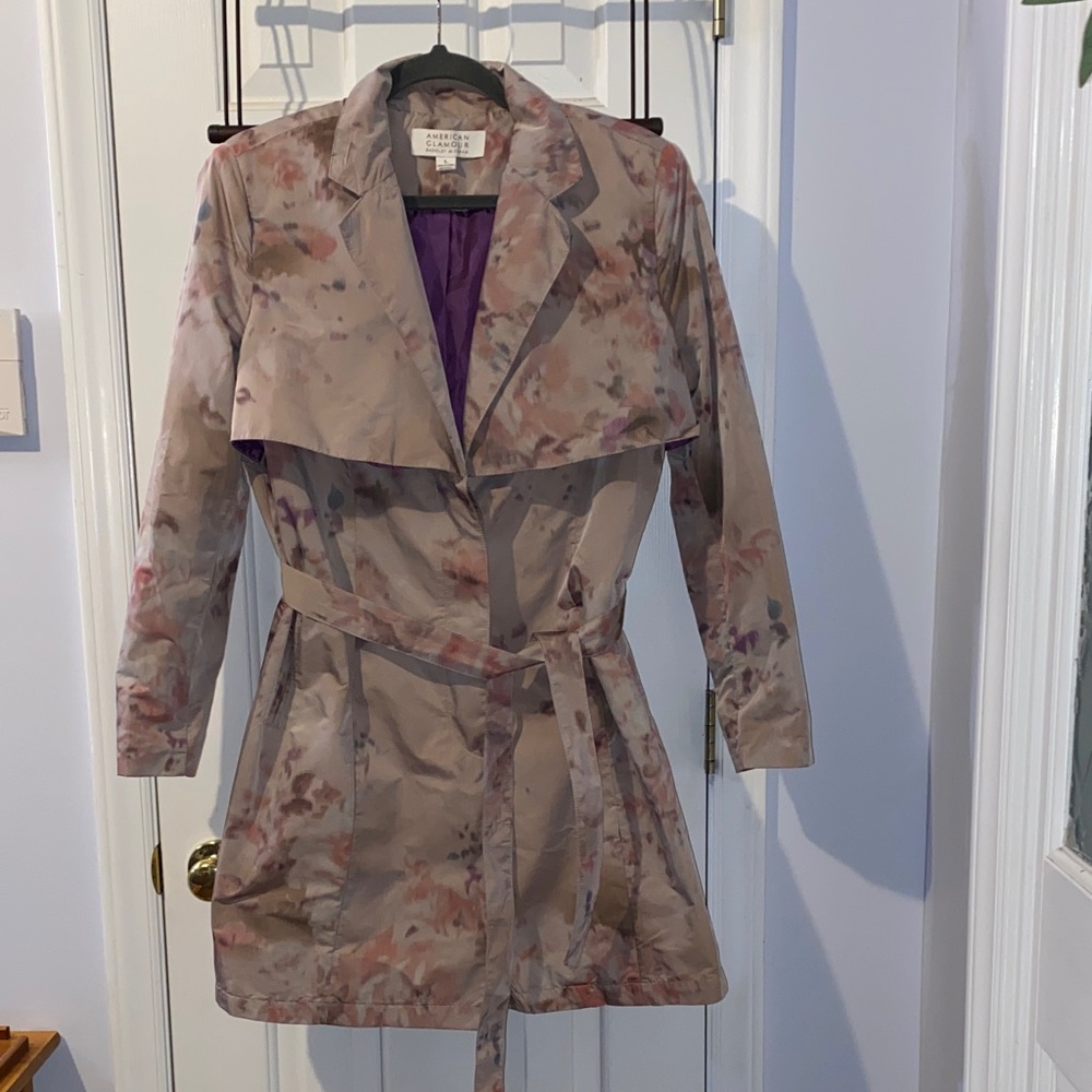 American Glamour Badgley Mischka Raincoat, sz. L lavender floral purple lining